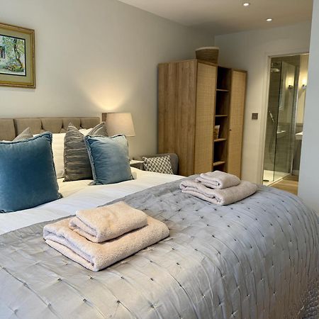 Walcot Yard With Parking, Bath Keys Apartment Bagian luar foto