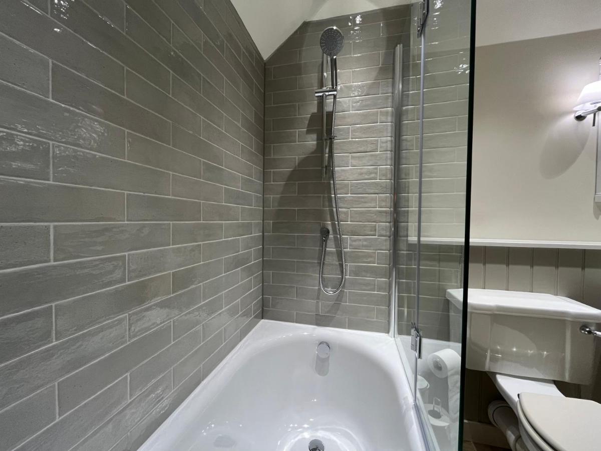 Walcot Yard With Parking, Bath Keys Apartment Bagian luar foto