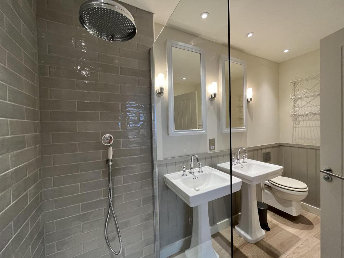 Walcot Yard With Parking, Bath Keys Apartment Bagian luar foto