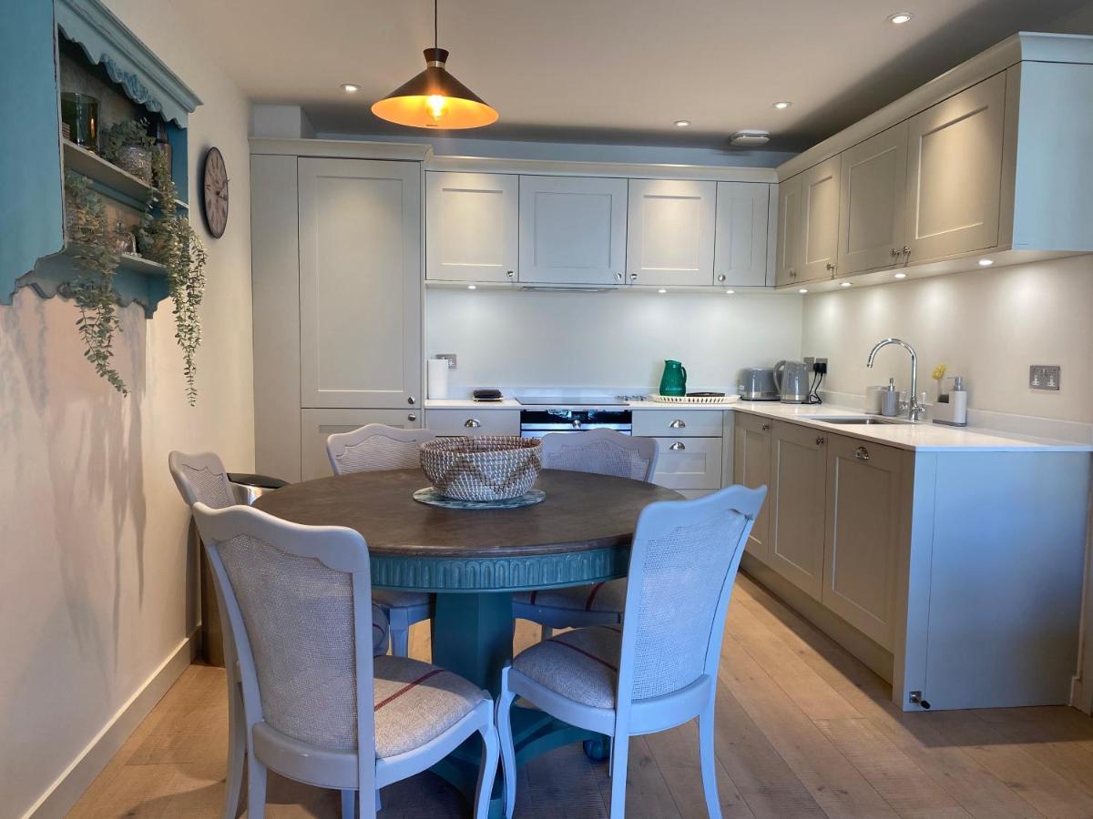 Walcot Yard With Parking, Bath Keys Apartment Bagian luar foto